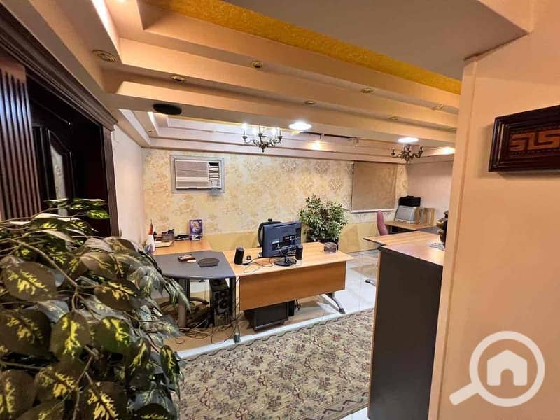 5 05c7a6c0-72c2-4767-954d-3df2646eff38. jpg