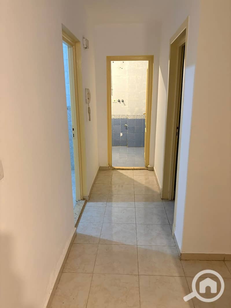 6 cfe3a1d9-0589-42f8-9efa-d1c7d2bf129e. jpeg