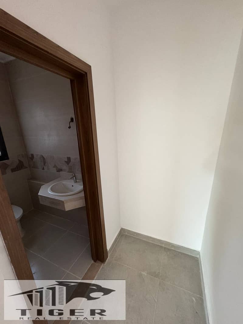 7 WhatsApp Image 2026-01-04 at 9.17. 44 PM (1). jpeg