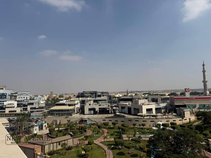 5 85a7602c-a930-44b4-8778-1058efd5b402. jpg