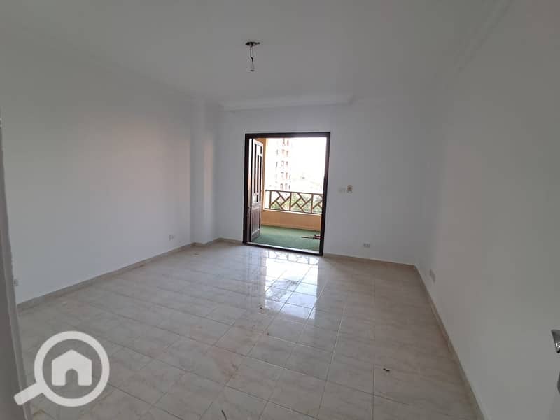 2 fdc947bc-c4fd-459c-8680-42484b9aec93. jpeg