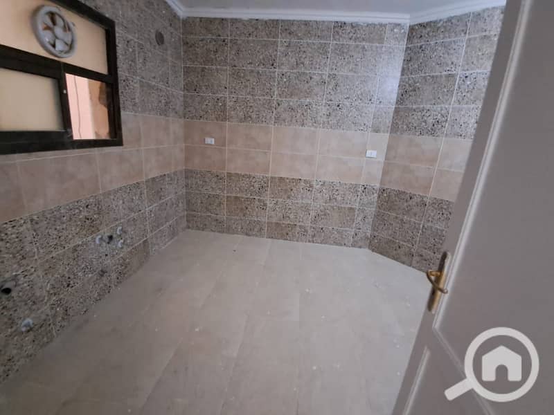 8 ad8527c2-6f20-4702-86d3-2968203a6f10. jpeg