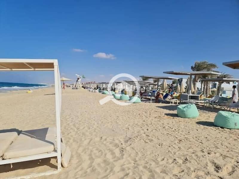 10 755eae60-c73e-4181-b002-3f8a888910bc. jpeg