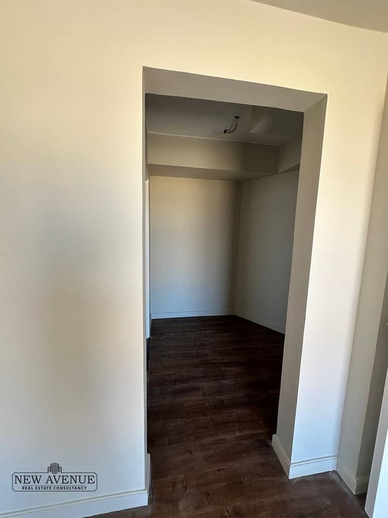 11 558023bb-7b8d-4cf4-b214-e826067599c5. jpg