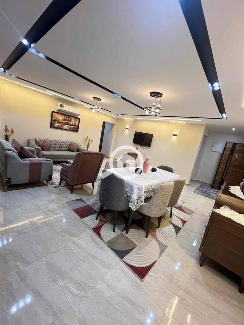 2 21dc5f98-a61b-439a-ad6c-1be75906cc01. jpg