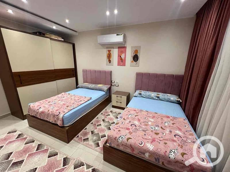 11 225fee4c-76e0-4ddf-b45b-199847855909. jpg