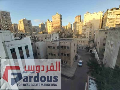 شقة 3 غرف نوم للايجار في كفر عبدو، الإسكندرية - ٢٠٢٦٠١٢٤_١٦٥٠٤٤. jpg