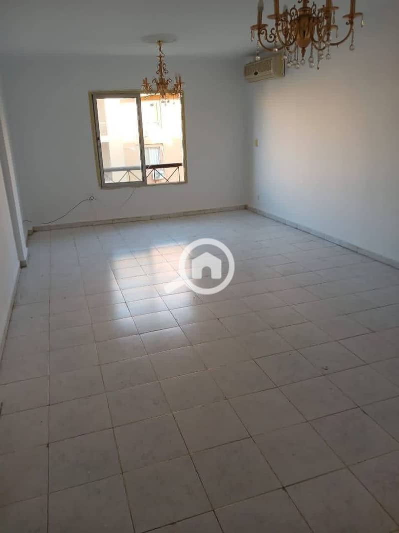 2 25d48af9-4afa-423a-af8e-330d2dba21dd. jpg