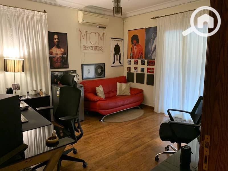 4 e367ac52-5da9-427e-94b1-7942024e06ab. jpg