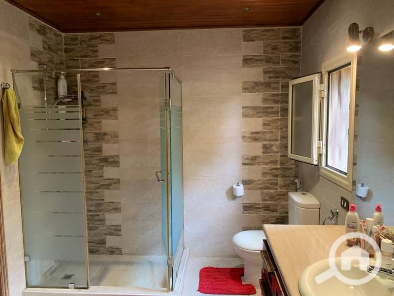 11 7f117eca-6825-4cea-a0a7-e3d9ff11d423. jpg