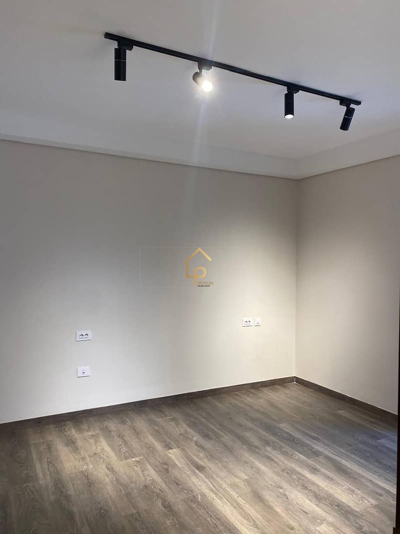 7 WhatsApp Image 2025-12-21 at 2.53. 44 PM (1). jpeg