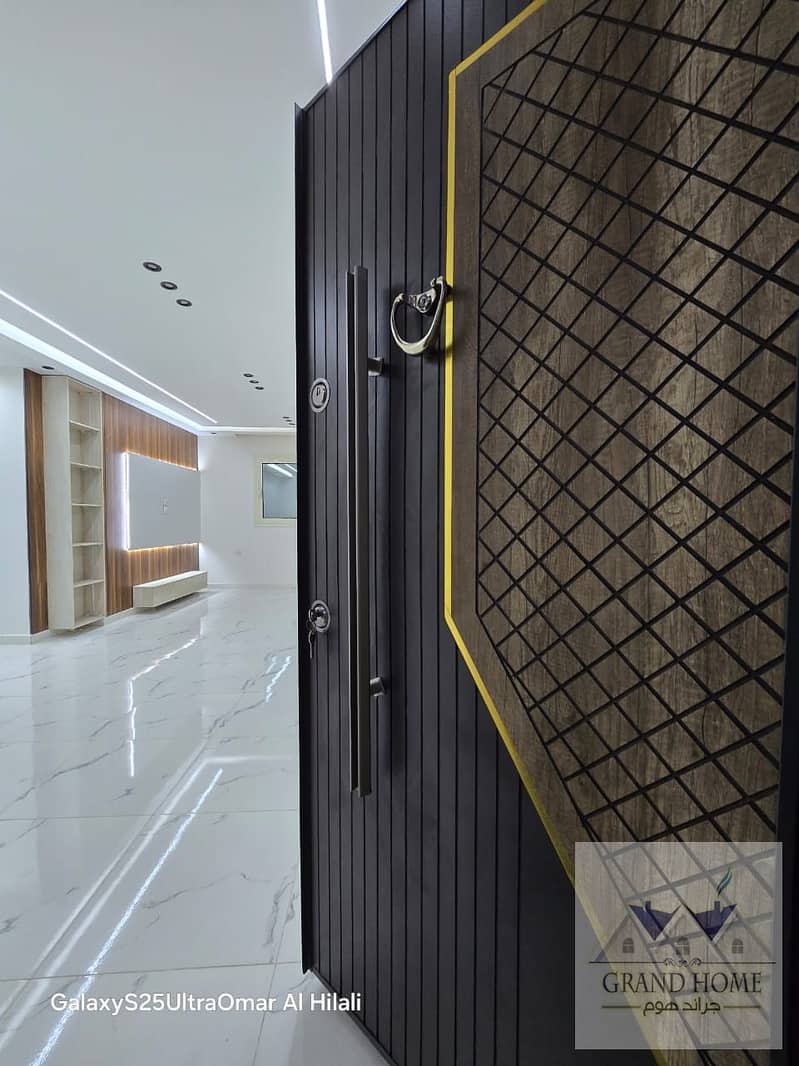 5 b922fdcb-b52a-44e8-8d4e-71f65373a9d5. jpg