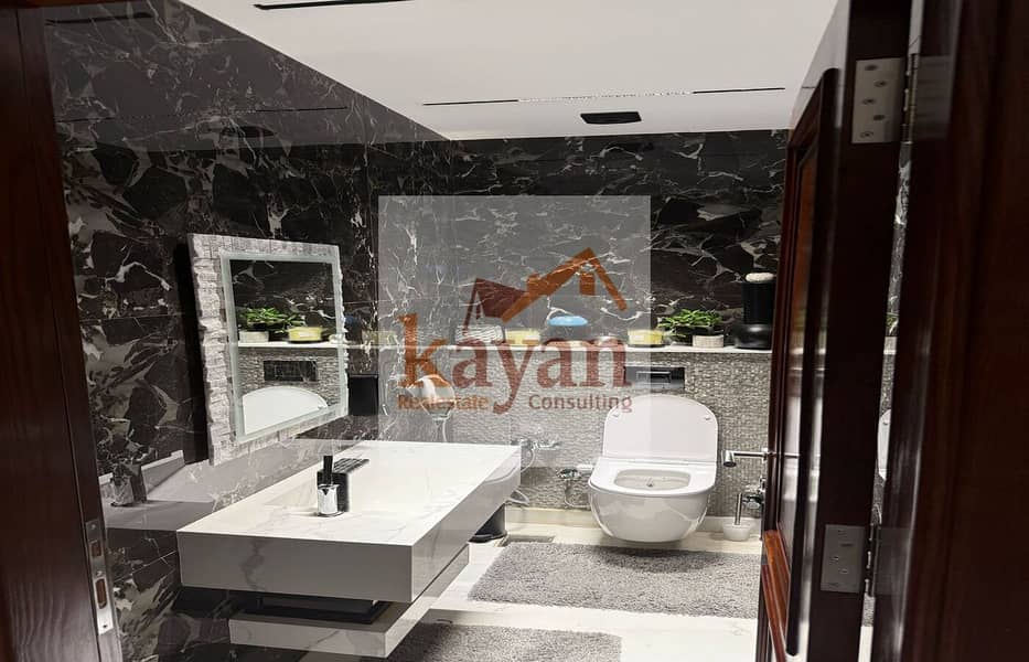 6 51f220ab-7157-44cb-a914-a0e78b940f3c. jpg