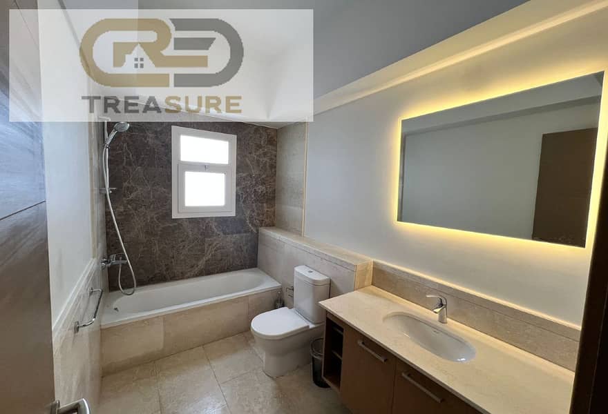 12 8c916c7b-6059-4123-ad49-94ecff00c99b. jpg