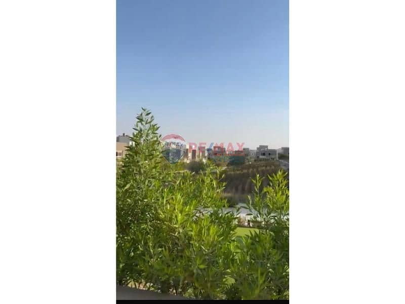 10 3f920d62-de52-4f29-b61e-5eb430ad17d3. jfif. jpg