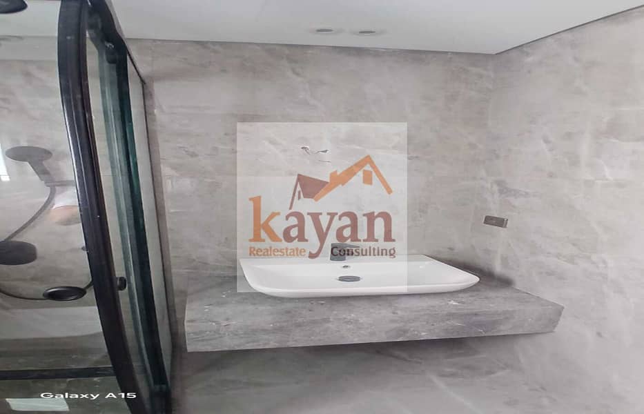 3 3f076a8c-b1a0-400d-bd86-5052c29e98ab. jpg