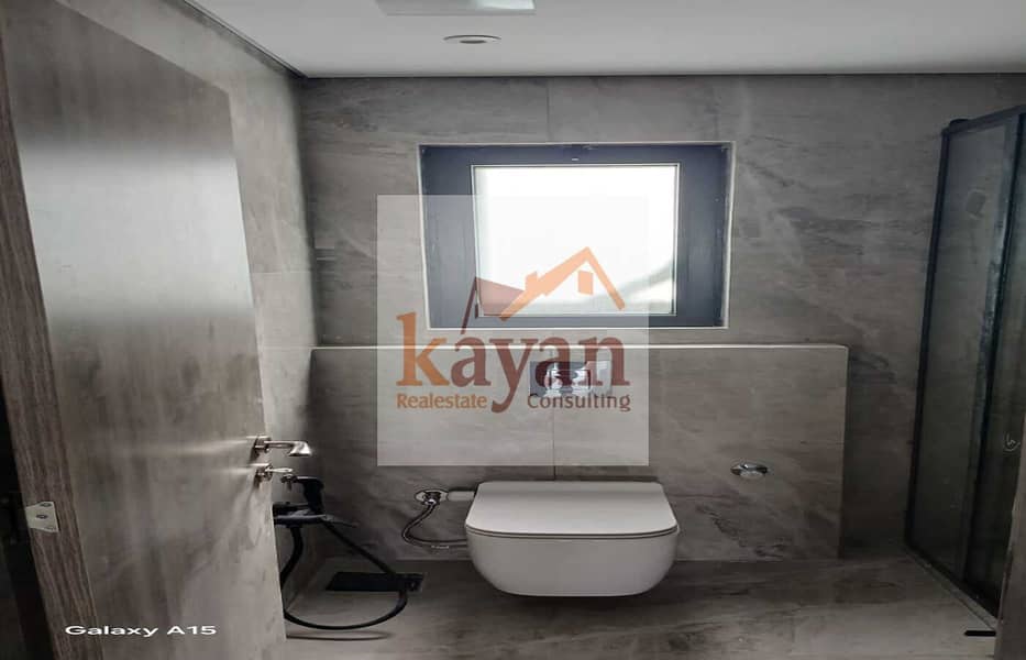 6 ae1d8658-ffe3-464e-8831-5ae8d1c300e4. jpg