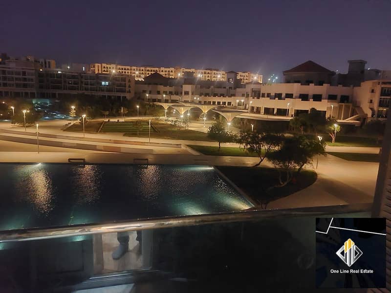 4 e7c99b0b-8805-4f81-ae25-6f1820140c46. jpeg