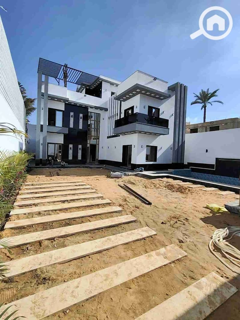 1000417975. jpg 1000417975. jpg