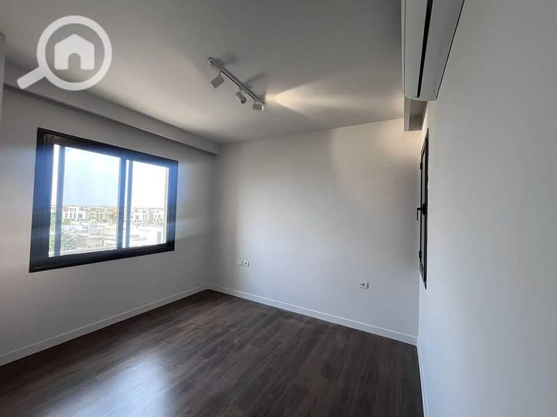 4 561822599_1387494156424194_3130773695076962483_n. jpg