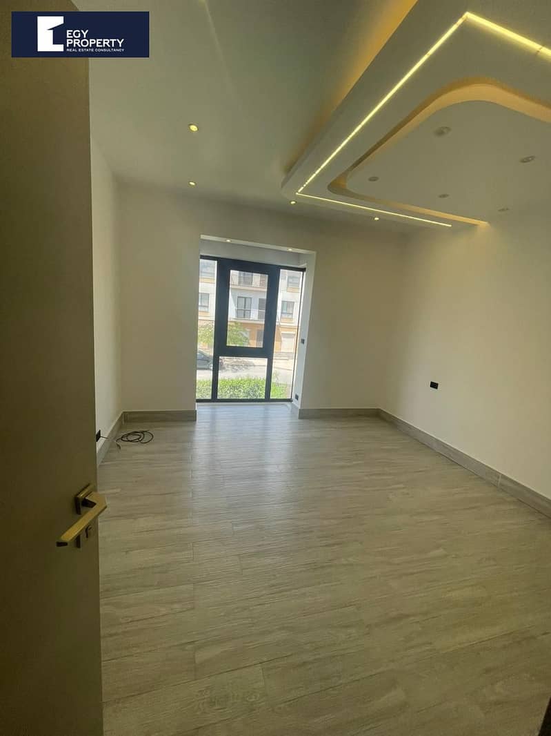 6 _files_b84e926f-baae-4026-9de0-c0da12ed9b8f. jpeg