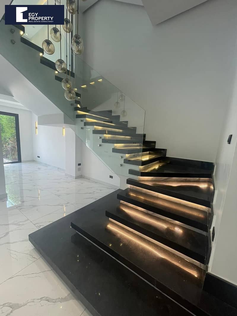 16 _files_27a42469-910f-4405-821d-2dc40abda244. jpeg