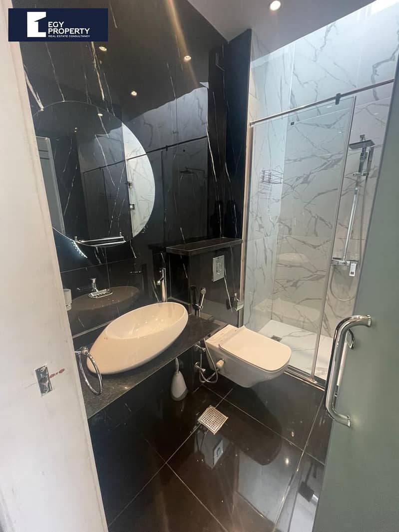 23 _files_99694d59-9632-404d-81d4-d09332bc6926. jpeg