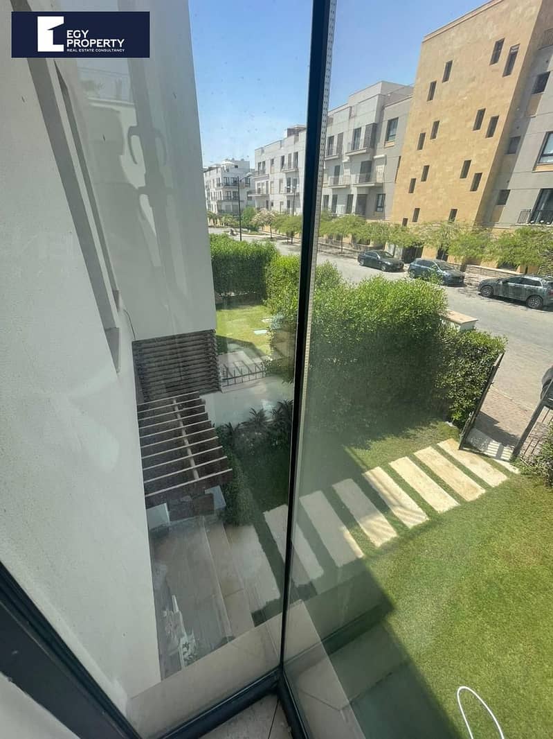 25 _files_7d86ea7d-4bcd-4ba1-8e97-c4b49a38eac1. jpeg