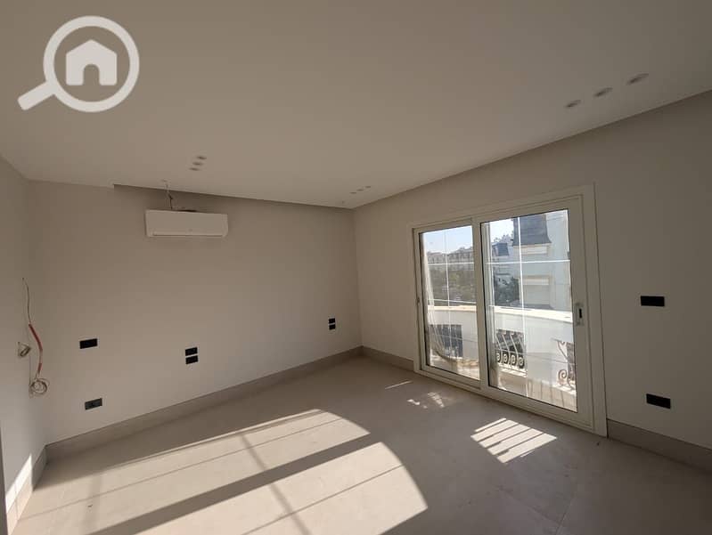 3 873c95e2-e30b-4c5e-a5a0-e7ed8b64283d. jpeg