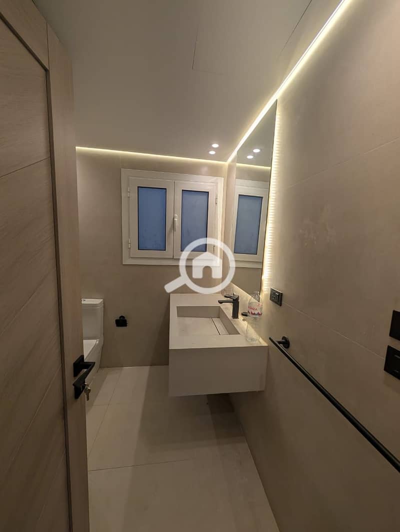 4 6277d428-d9b7-4f3e-bb6a-97d519d0c017. jpeg