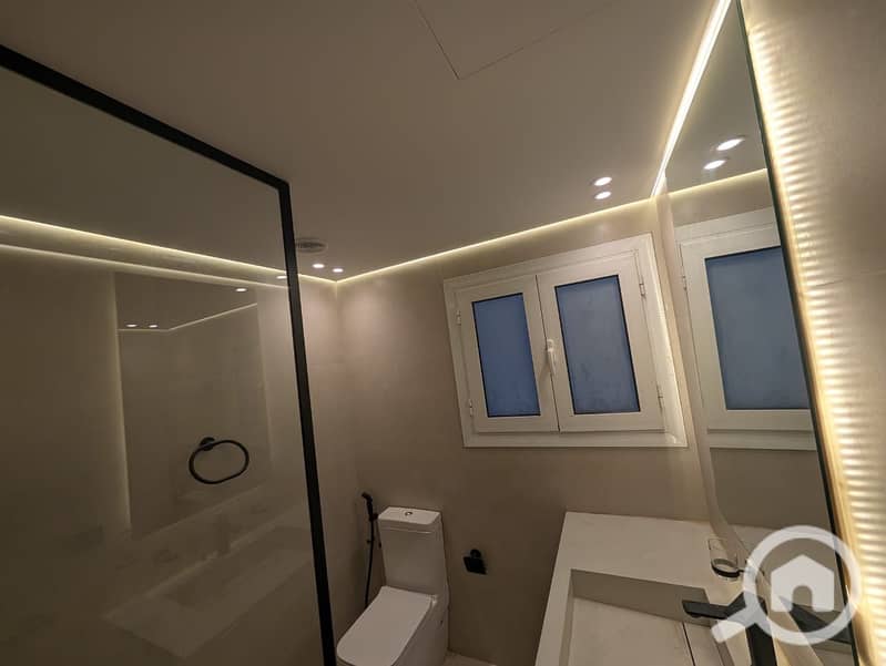 6 d36a78aa-bc1c-492f-944a-f050efe8f4a7. jpeg