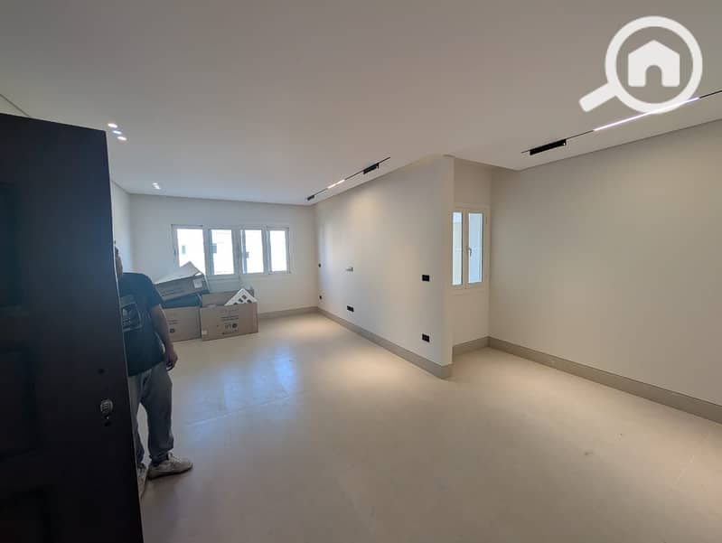 9 9061ee05-5eec-45e8-94de-875c13e6e9e1. jpeg