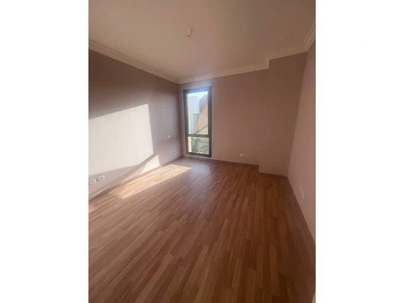 4 5f059771-4e06-42ea-bf40-eff5b13ae6b7. jpg