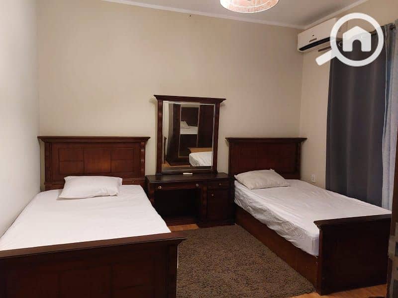 7 e94c6e18-75e6-445a-b5a0-1eac4aa1a8f1. jpg