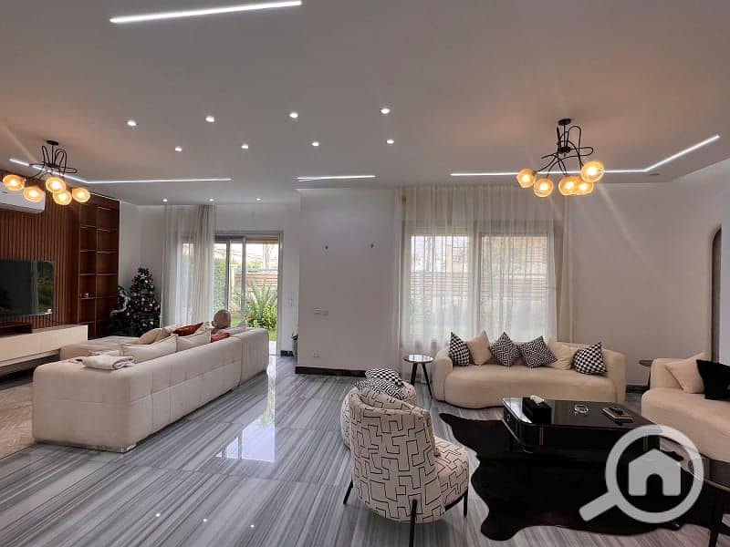 2 efb49b34-5e93-4ea6-8c70-ab203573f783 (1). jpg