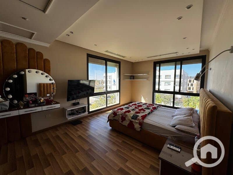 9 8928c3e2-d40c-433b-870b-9d5dad856ae1. jpg