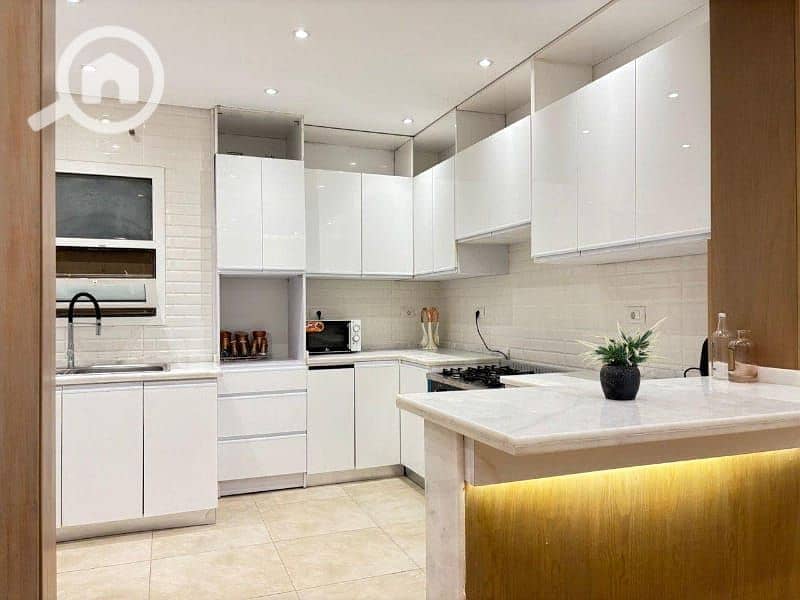 6 4185567c-0354-4e32-8a5d-a3ab8e531ab9. jpg