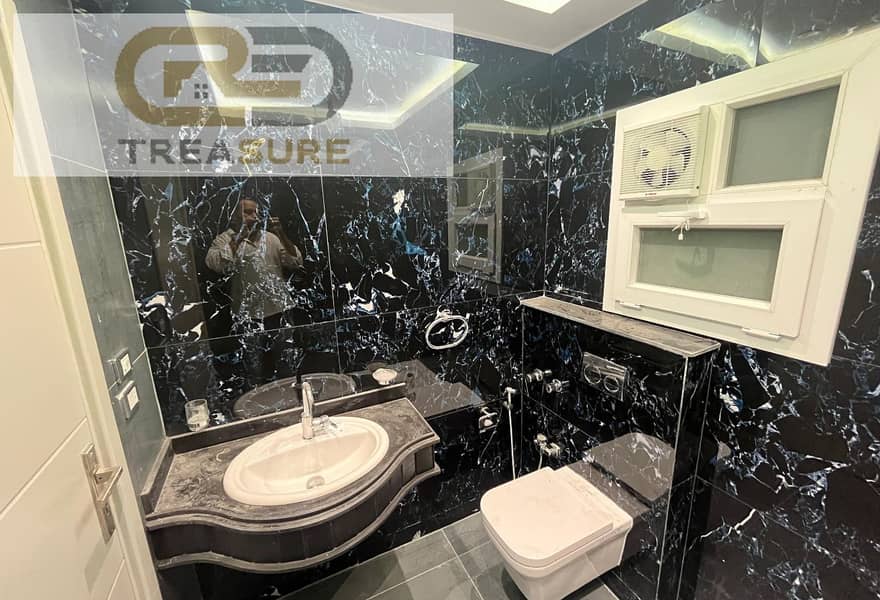 11 8eeeb4c6-c0ce-45c7-8f78-6ab1f0029222. jpg