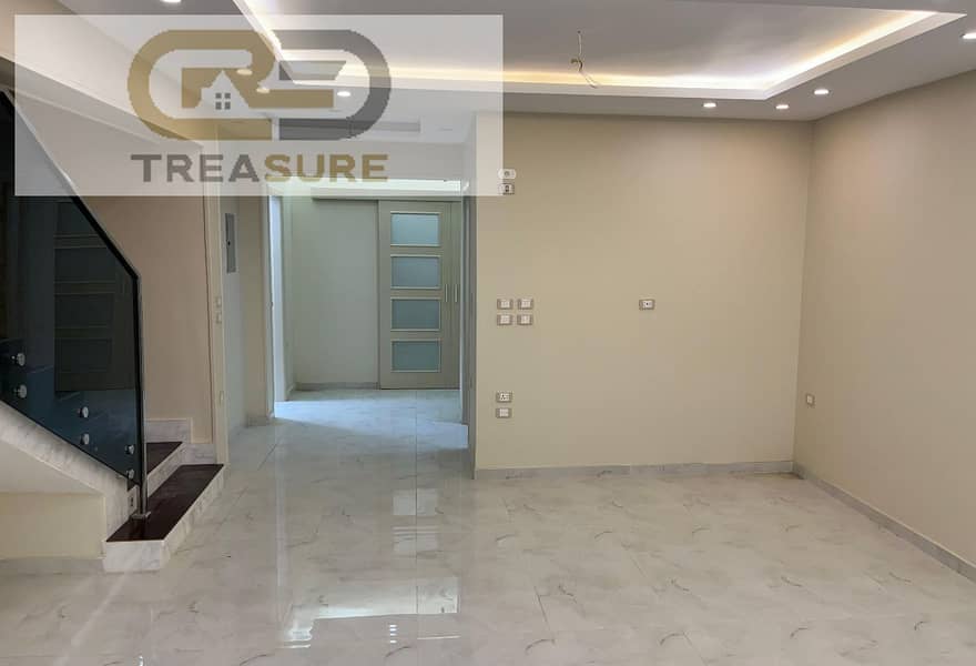 15 ec4fdd95-1cd0-437e-8c08-917dcae32b4b. jpg