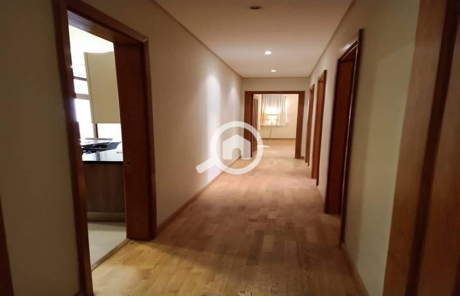 5 6cb8a2d6-1d84-48ce-a05b-ec2de756632d_1400x900. jpg