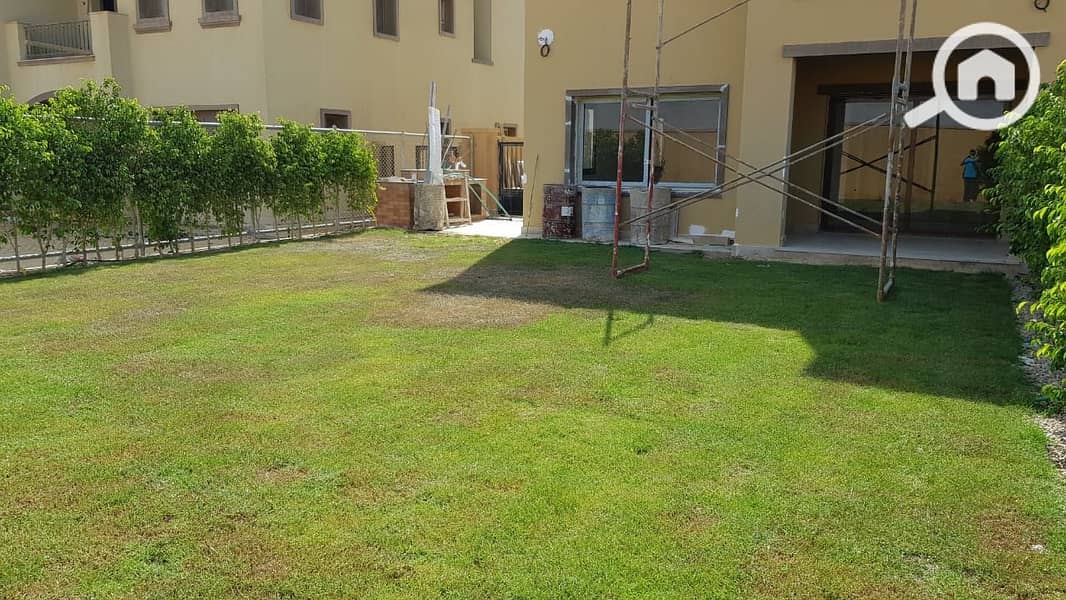 2 ea65eb1b-4350-45fa-b22f-ff592ce472eb. jpg