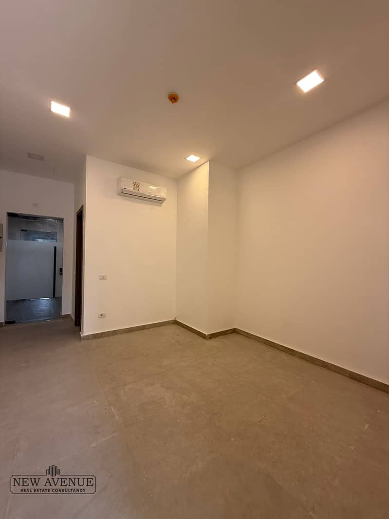 5 0acadb4a-fadf-4117-bc60-f8d8f50d6b8f. jpeg