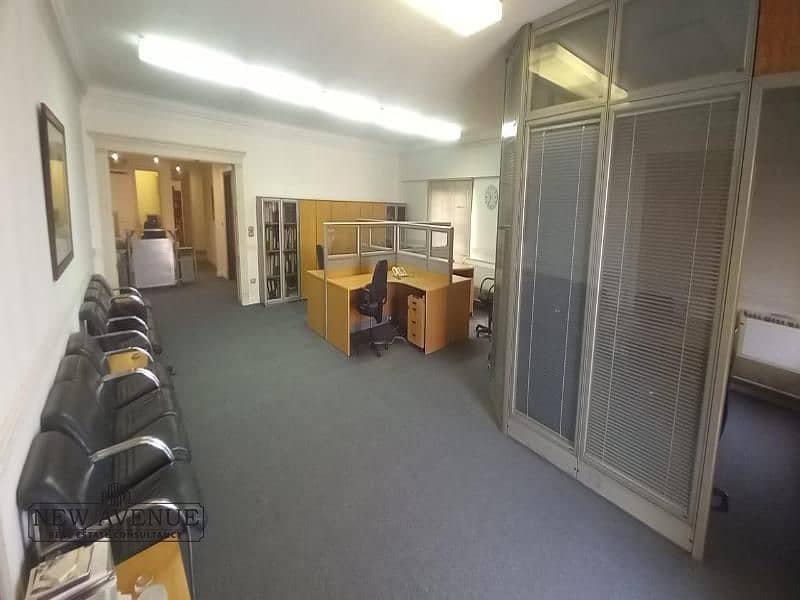 4 710eea7a-1e55-4c0d-9d61-89df4091bd74. png