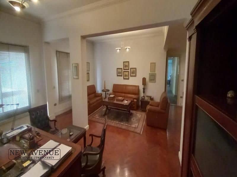 6 07fcaadd-d8b1-4d01-bb28-8d48b90fc275. png