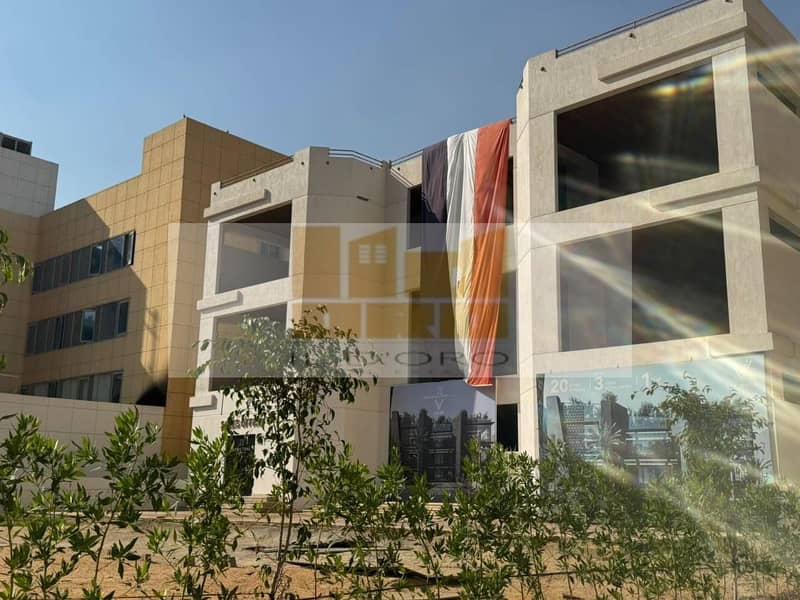 3 73dd7c5c-17f0-4b19-bd97-22b9934b2eaf. jpeg