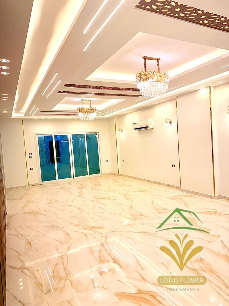 1000598472. jpg 1000598472. jpg