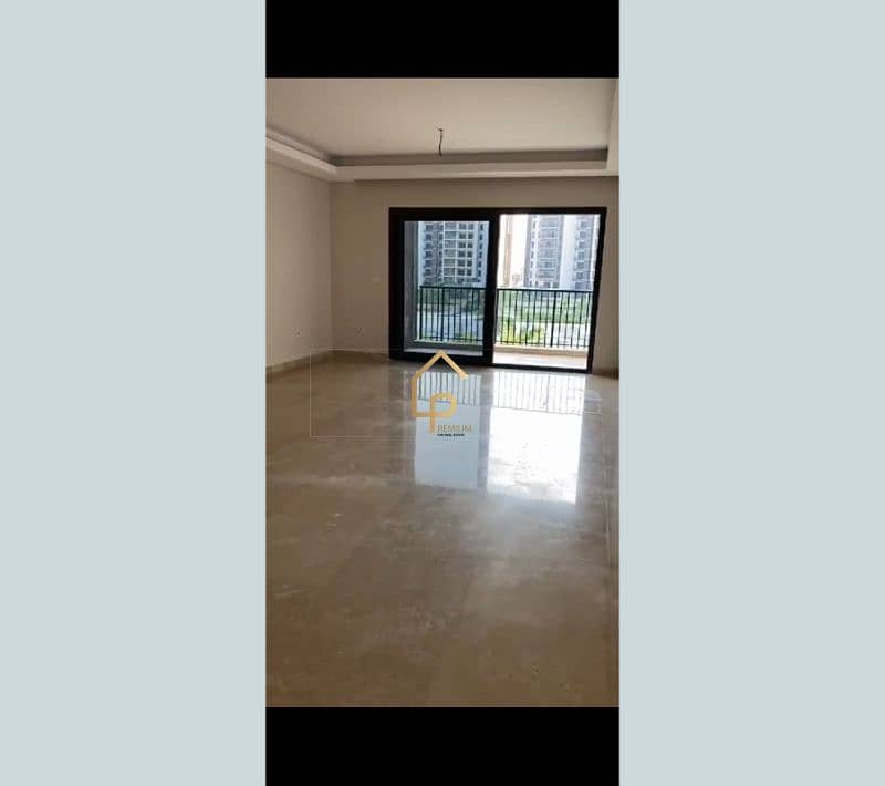 4 WhatsApp Image 2025-09-25 at 6.07. 58 PM (1). jpg