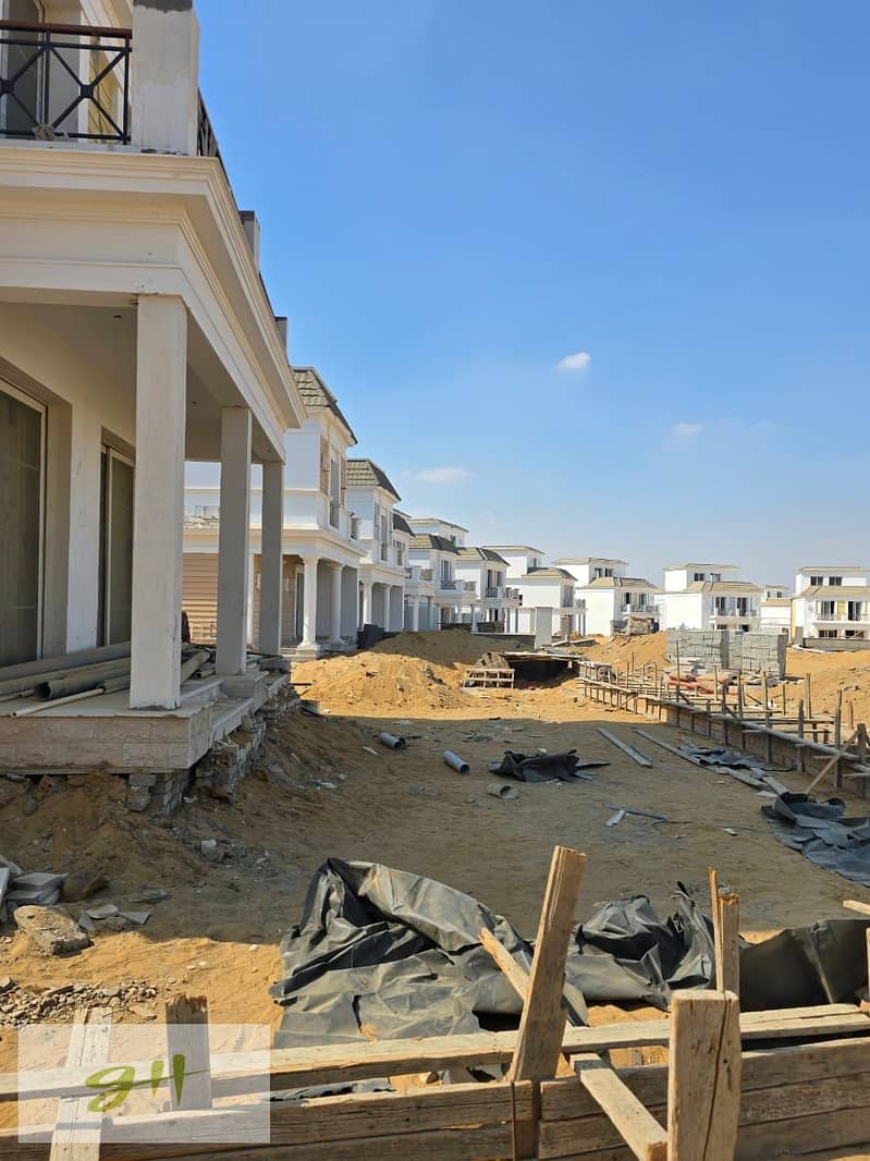 12 14064cf4-fe2d-4ffa-9a02-2094fdc60ffe. jpg