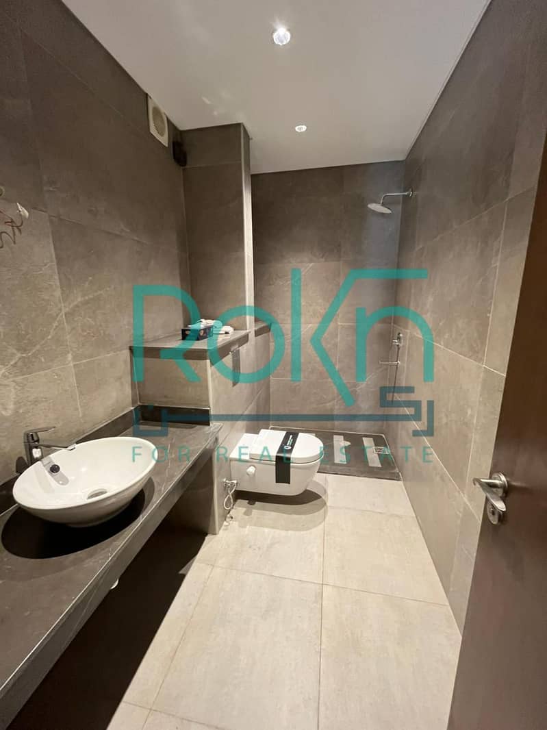 6 70f9eda3-d7dc-4d8c-9f7c-3cb119392683. jpg