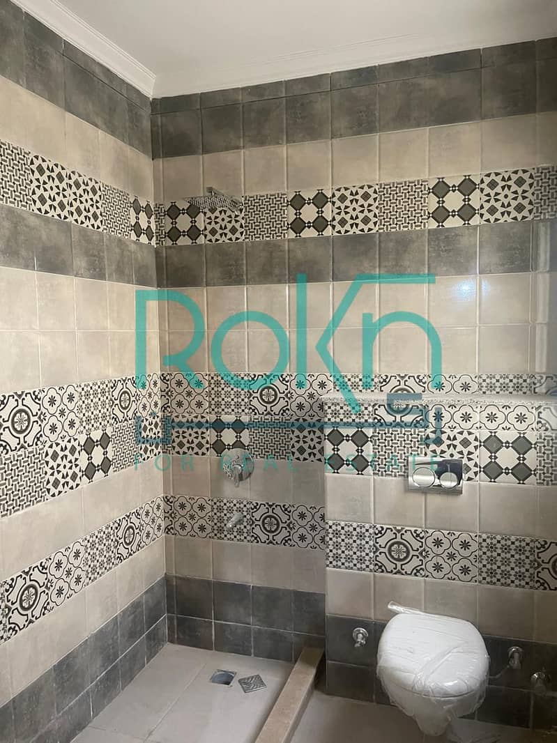 5 16e0fdcc-d633-404a-b6ca-a11a8c542b89. jpg